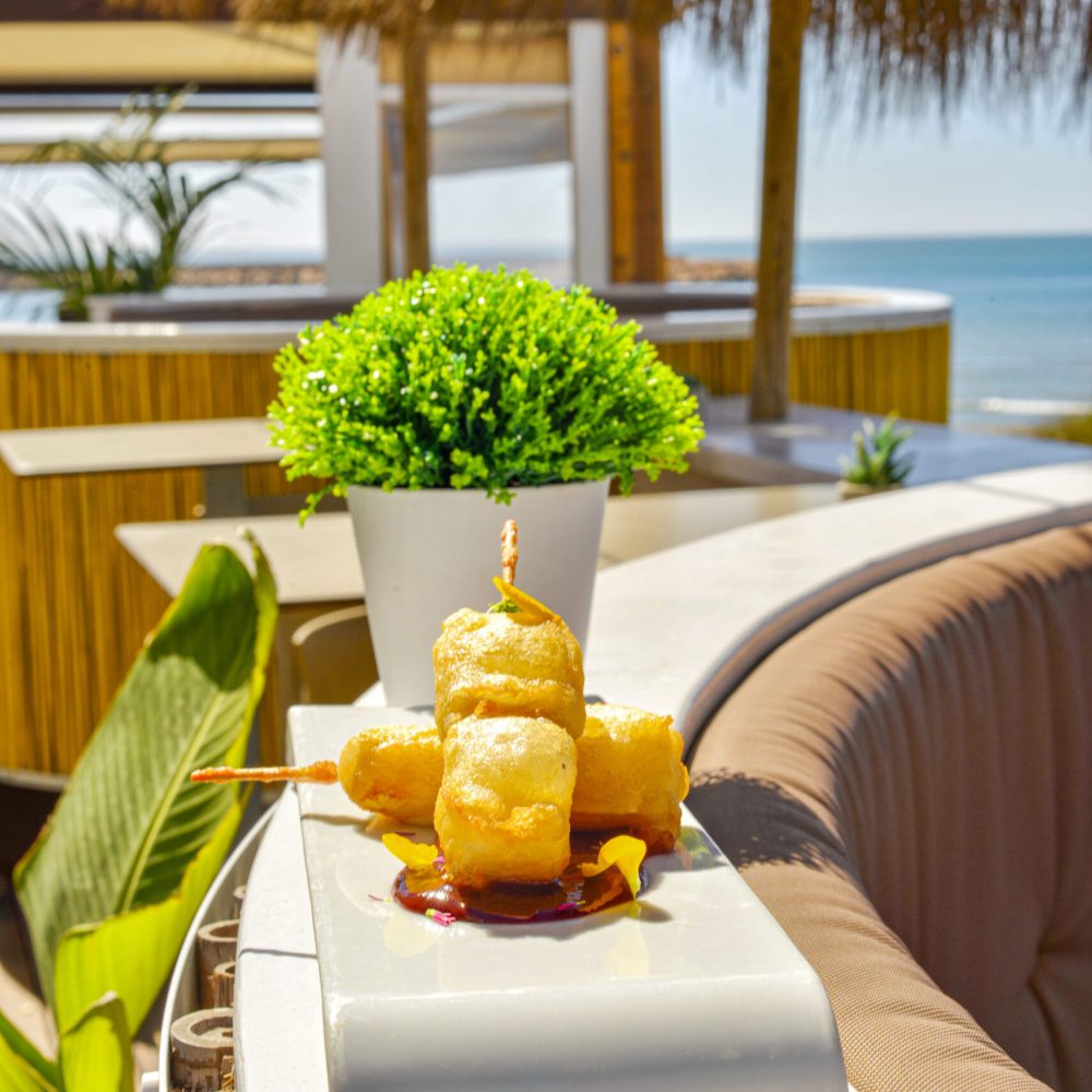 plato de pinchos rebozados